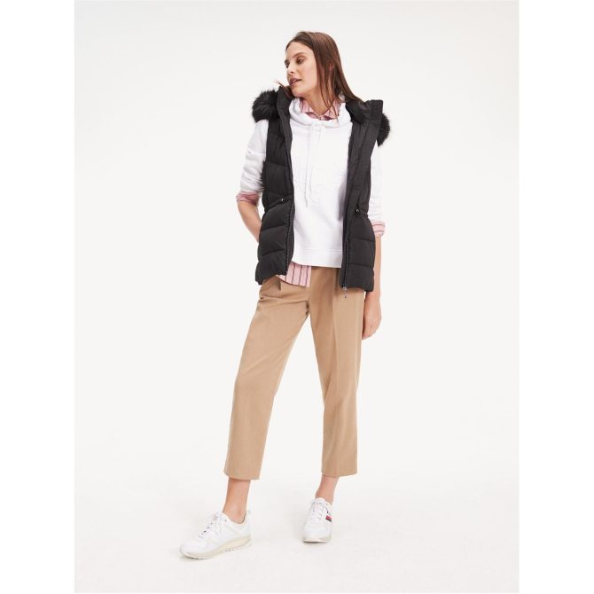 Alana Padded Gilet Tommy Hilfiger Shoping Model - Image 8