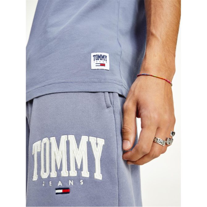 Collegiate T Shirt Tommy Jeans Shoping Model - Image 5