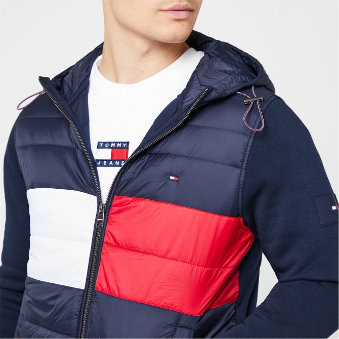 Flag Media Jacket Tommy Hilfiger Shoping Model - Image 4