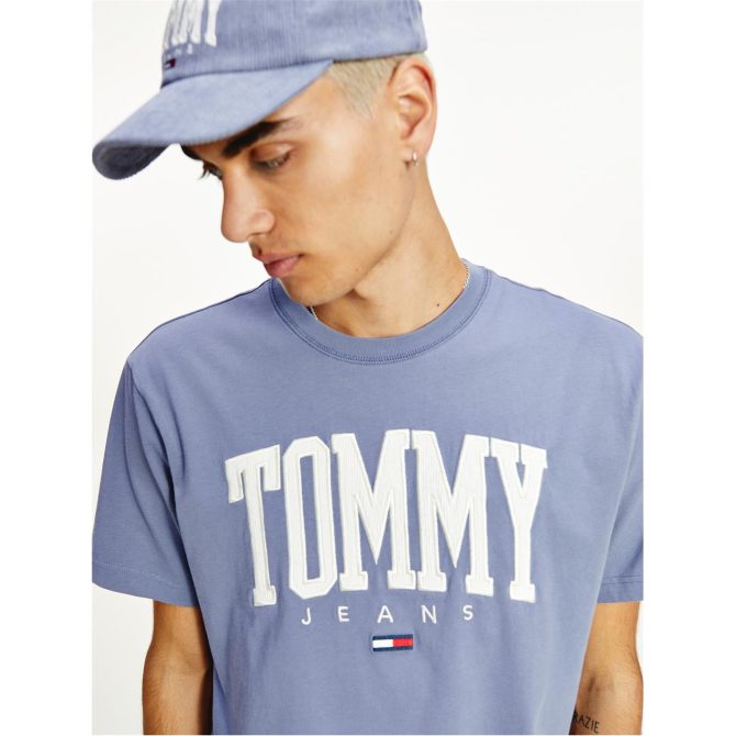 Collegiate T Shirt Tommy Jeans Shoping Model - Image 4