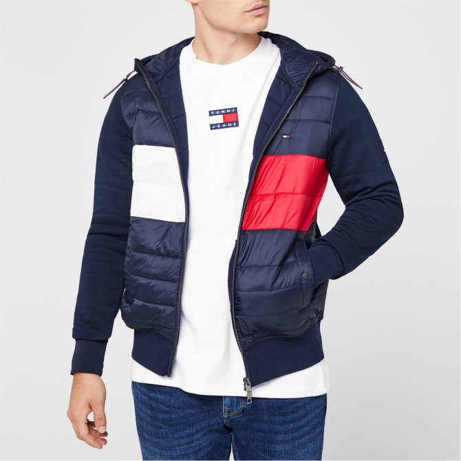 Flag Media Jacket Tommy Hilfiger Shoping Model - Image 2