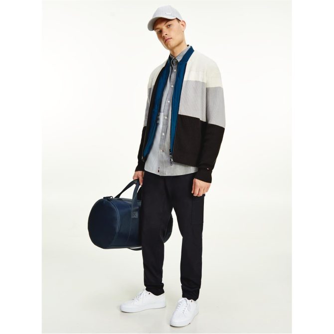 Chelsea Cargo Trousers Tommy Hilfiger Shoping Model - Image 5