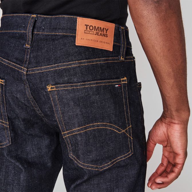 Straight Ryan Jeans Tommy Jeans Shoping Model - Image 6